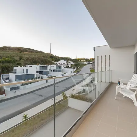 Lagoa Views -